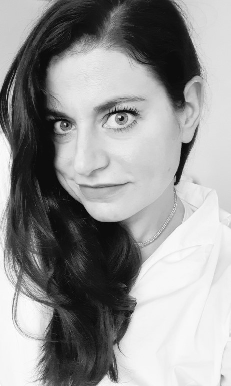 Dr.Christina.Dirks